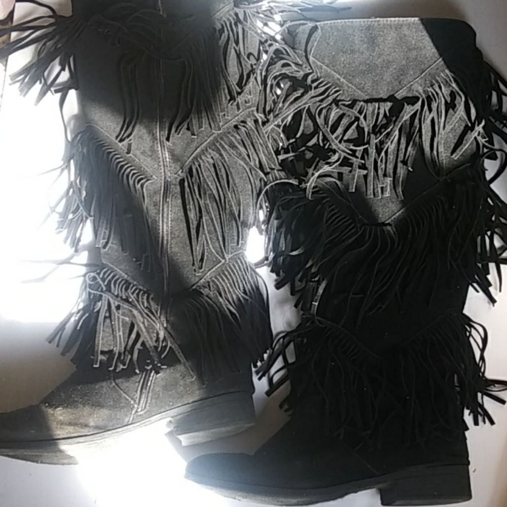 Ladies Black Fringe size 10 zip up boots